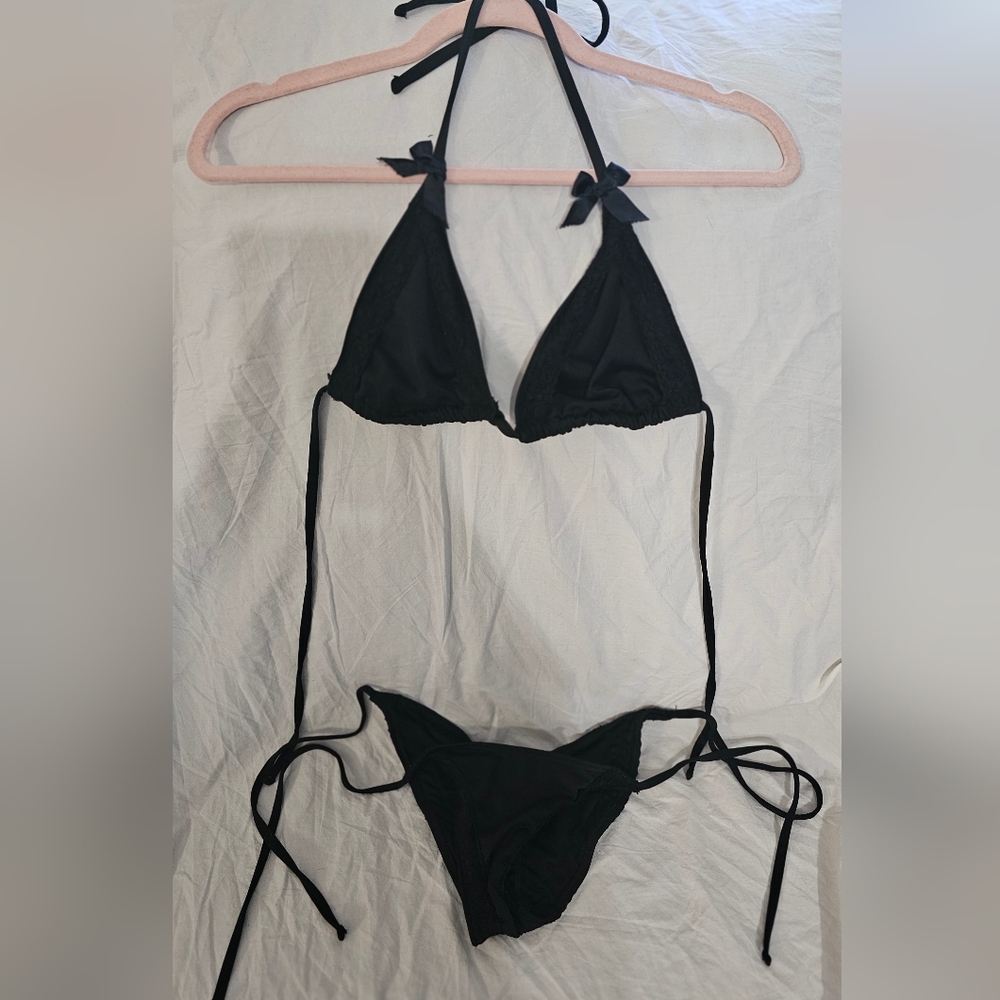 Black Triangle Bikini W Ruched Bottoms